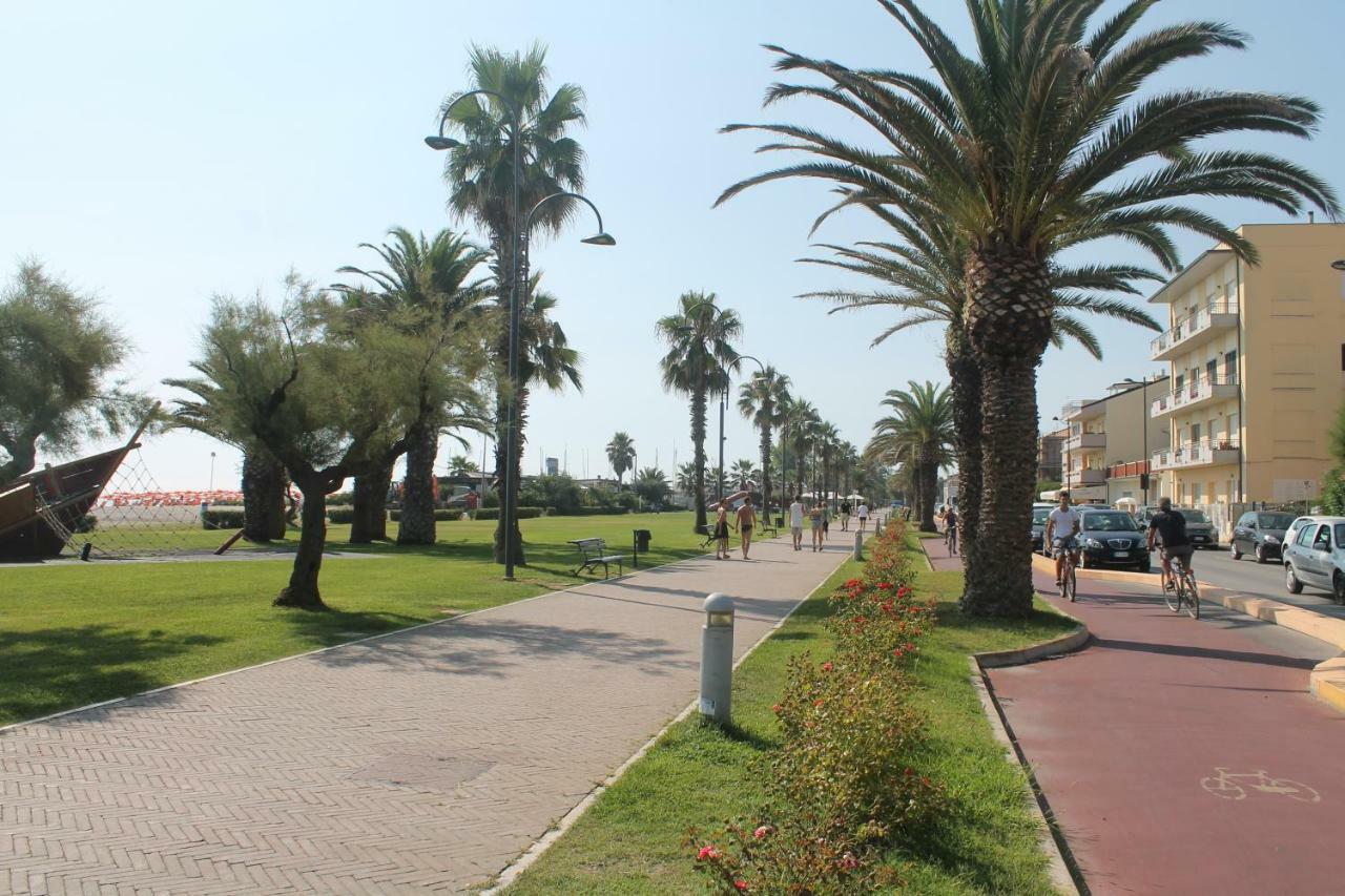 Residenza Domo Porto SantʼElpidio Exterior foto